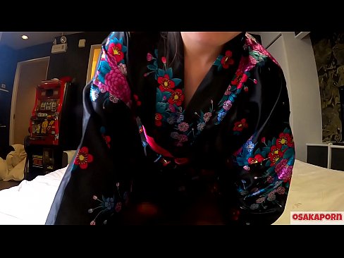 ❤️ Ung cosplay tjej älskar sex till orgasm med en spruta i en hästskötare och en avsugning. Asiatisk tjej med hårig fitta och vackra bröst i traditionell japansk dräkt i amatörvideo som visar onani med knullleksaker. Sakura 3 OSAKAPORN. ️ Sexvideo at sv.bestsexporno.ru ️❤