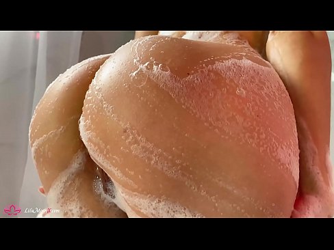 ❤️ Brunette onanerar fittan med vibrator till intensiv orgasm i duschen ️ Sexvideo at sv.bestsexporno.ru ️❤